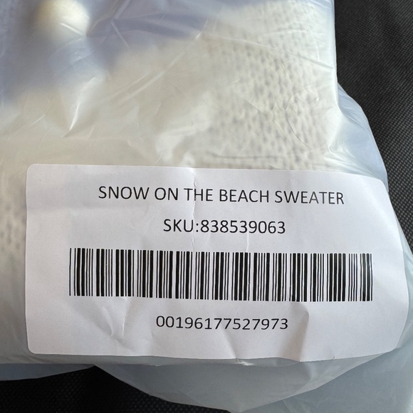 Authentic Taylor Swift Snow on a Beach Sweater - Brand New Unopened - Small - Picture 4 of 7